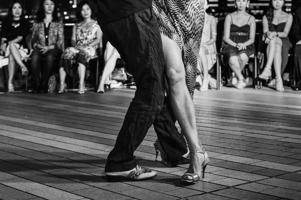 Tango performance at the Avenue of Stars | Photography by Wayne Wong (www.wayne-wong.com)